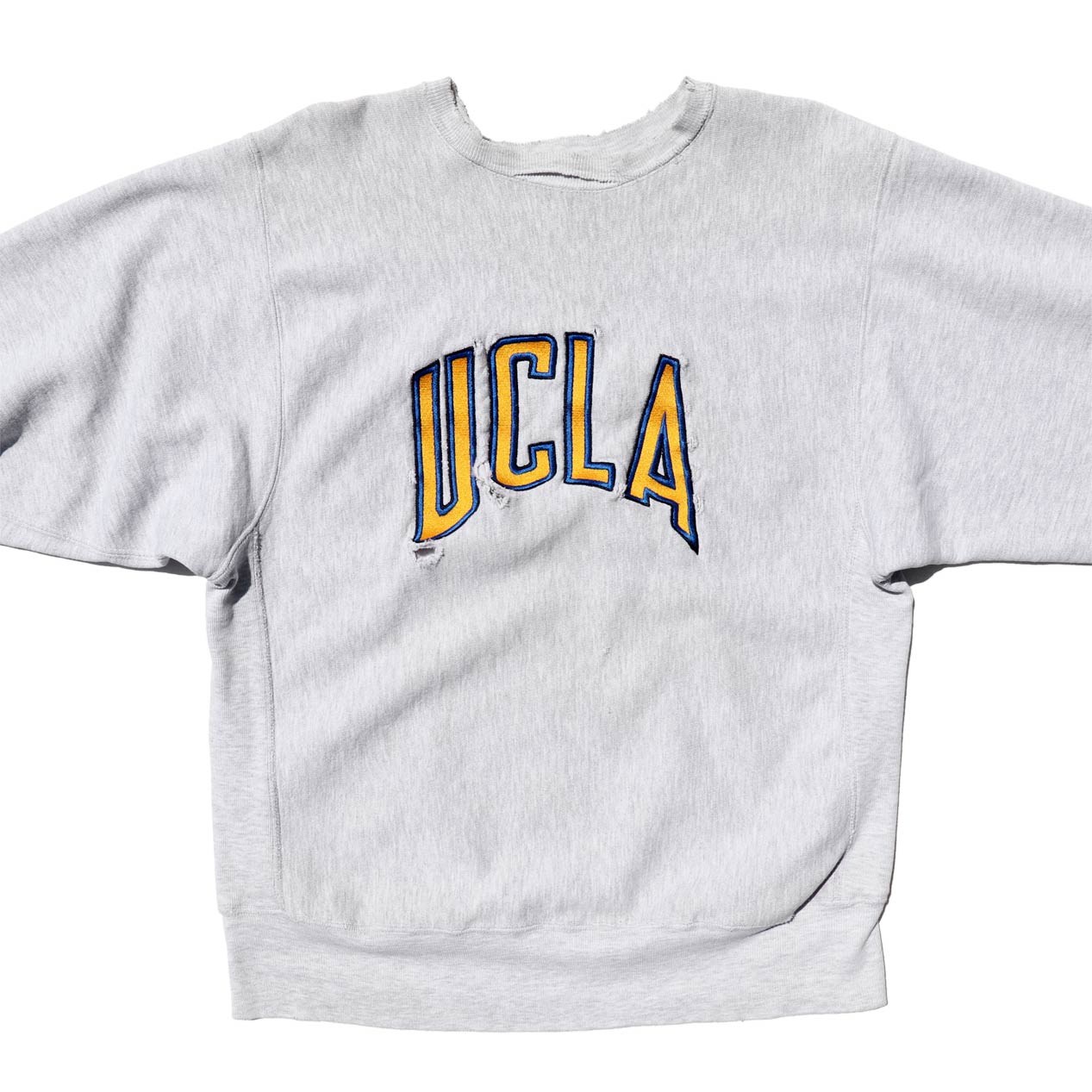 POST JUNK / 90's CHAMPION “UCLA” Damaged Reverse weave Made In